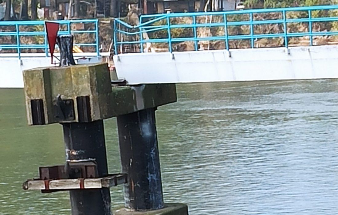 Obustavljena plovidba na prevodnici brane na Tisi zbog oštećenja stuba
