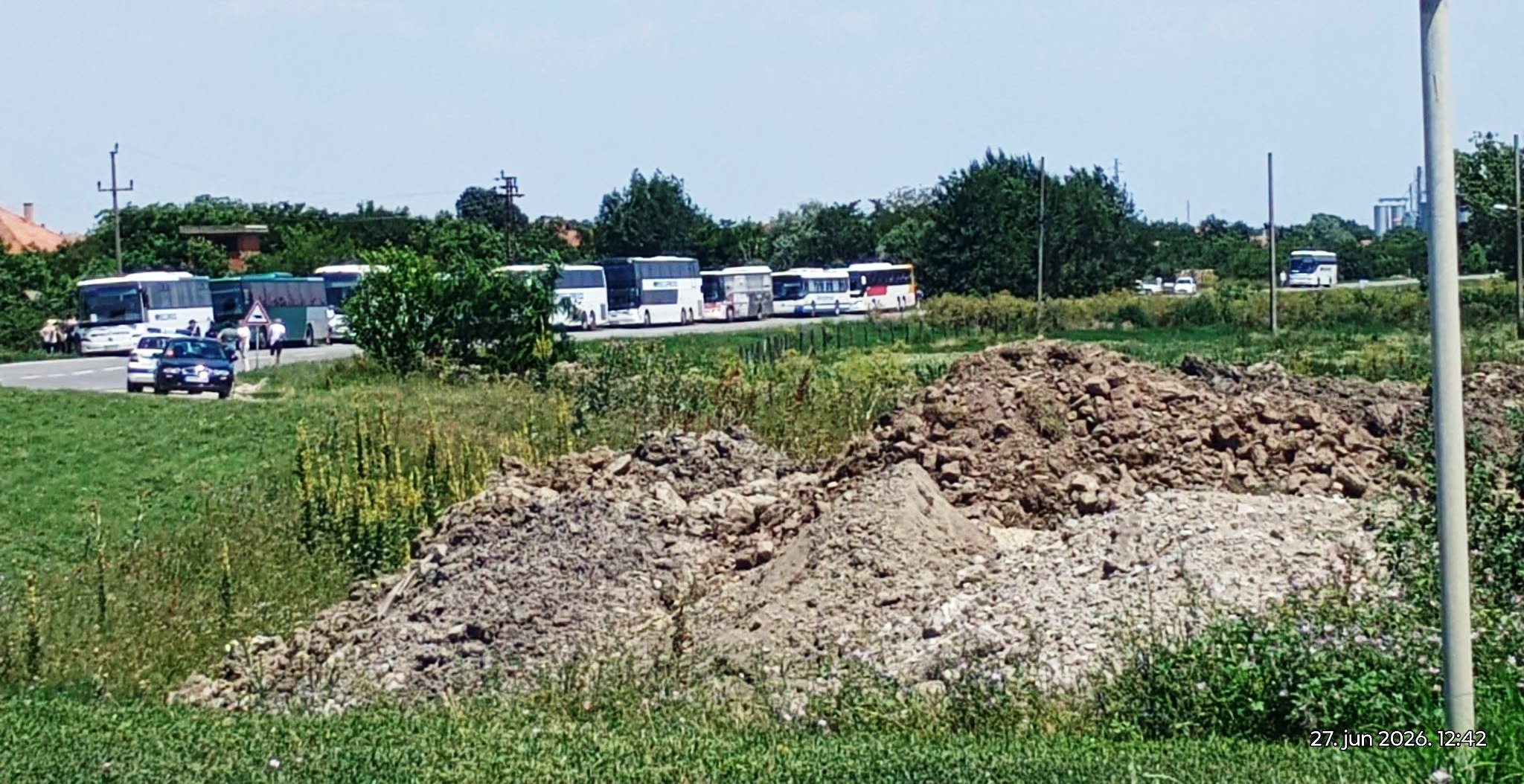 Iz Bečeja i Novog Bečeja oko 28 autobusa na skupu „Srbija, jedna porodica“ u Beogradu