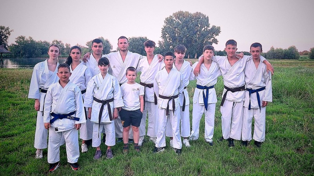 Karate klub Bečej održao prvi letnji kamp na jezeru Provala