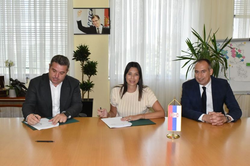 Vujović potpisala ugovor za izgradnju kanalizacione mreže u Bečeju